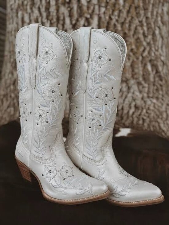 Ariat Shoes - ARIAT Romance Western Boot in Pearly White Size US 8 NWT